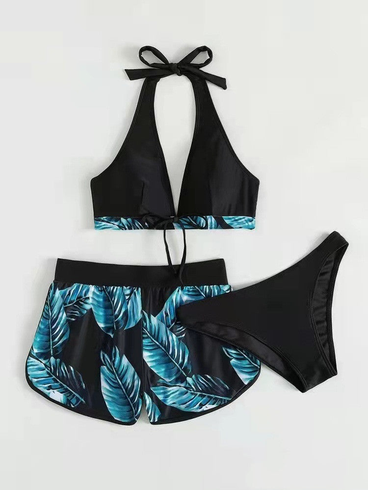 Trzyczęściowy Bikini z Halter Topem i Dopasowanymi Szortami