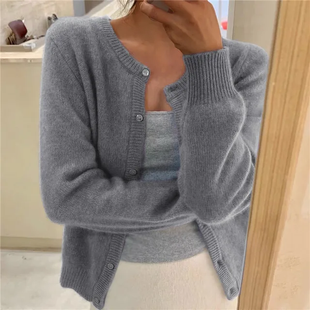 Kardigan Damski Miękki Sweter o Luźnym Kroju i Ponadczasowym Stylu