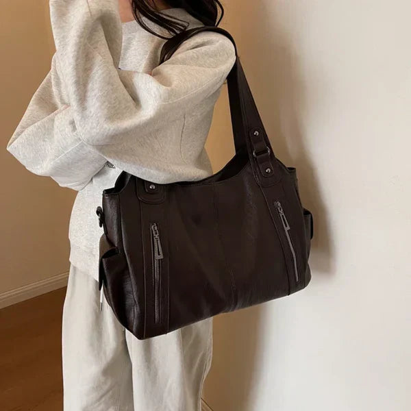 Skórzana Torba Na Ramię W Eleganckim Stylu
