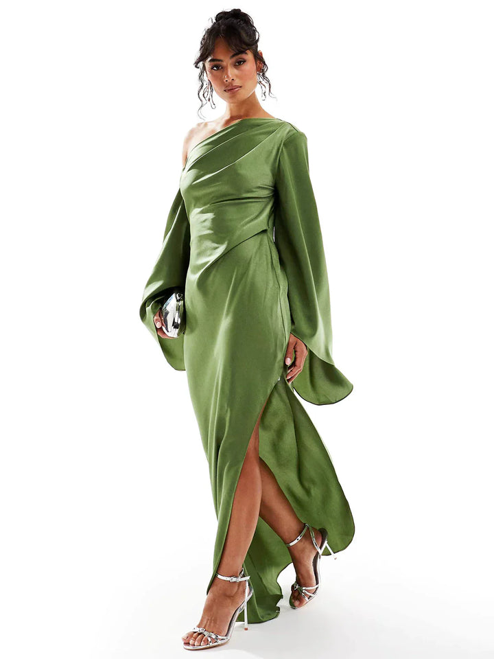 Maxi Sukienka Na Jedno Ramię W Eleganckim Stylu