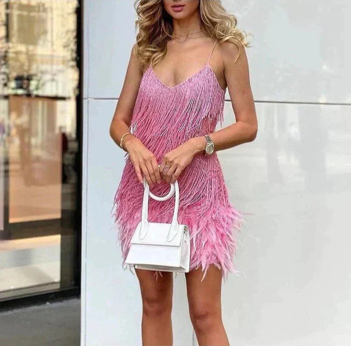 Luksusowa Mini Sukienka z Piórami W Eleganckim Stylu