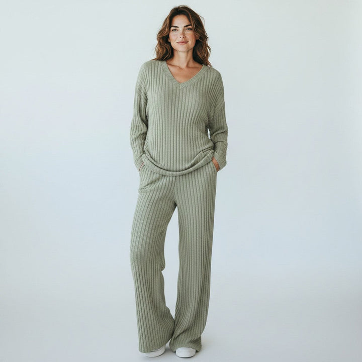 Komfortowy Dwuczęściowy Zestaw Loungewear Damski – Prążkowany Dres