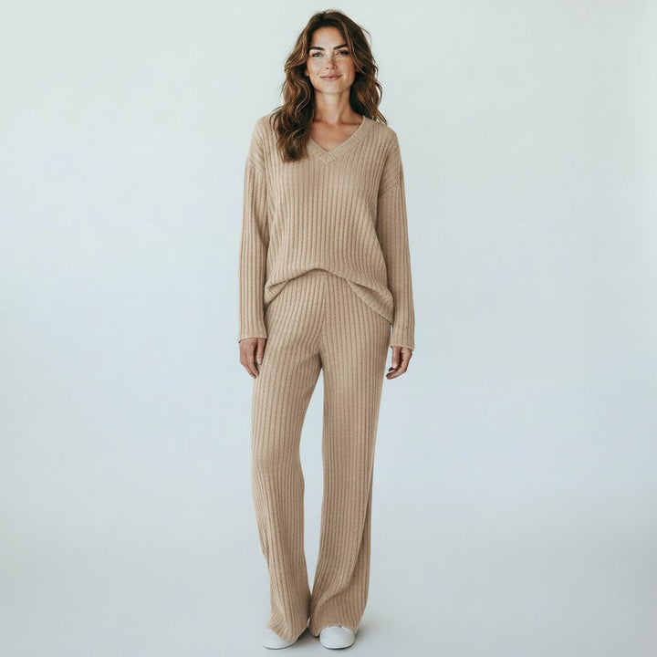 Komfortowy Dwuczęściowy Zestaw Loungewear Damski – Prążkowany Dres