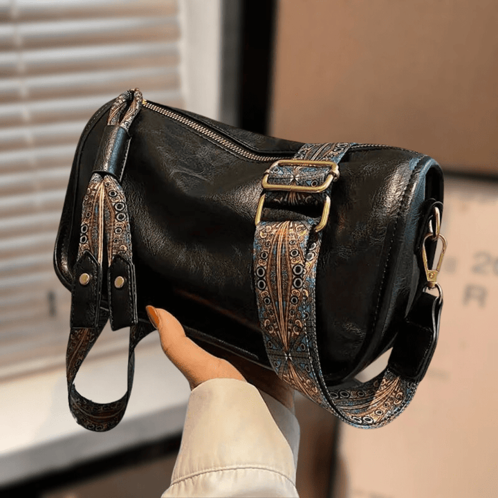 Torebka Na Ramię – Ponadczasowy Model W Eleganckim Stylu Na Co Dzień