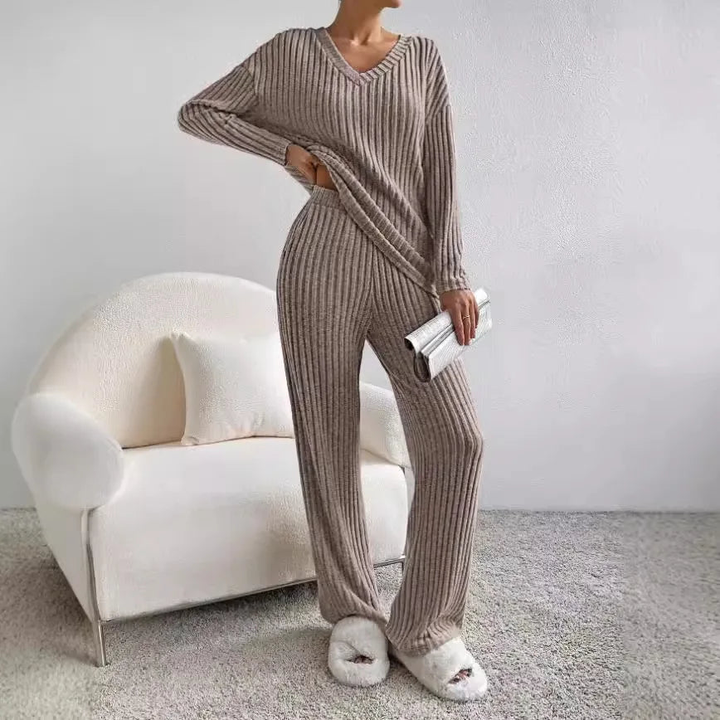 Miękki Dzianinowy Zestaw W Komfortowym Stylu