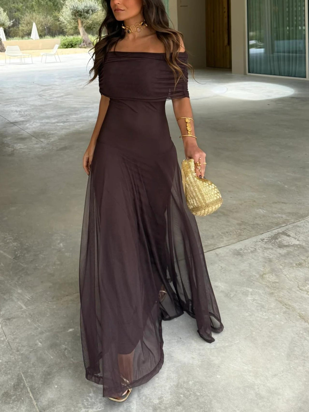 Sukienka Maxi Elegancka Dla Kobiet Na Wesele z Modnym Wykończeniem