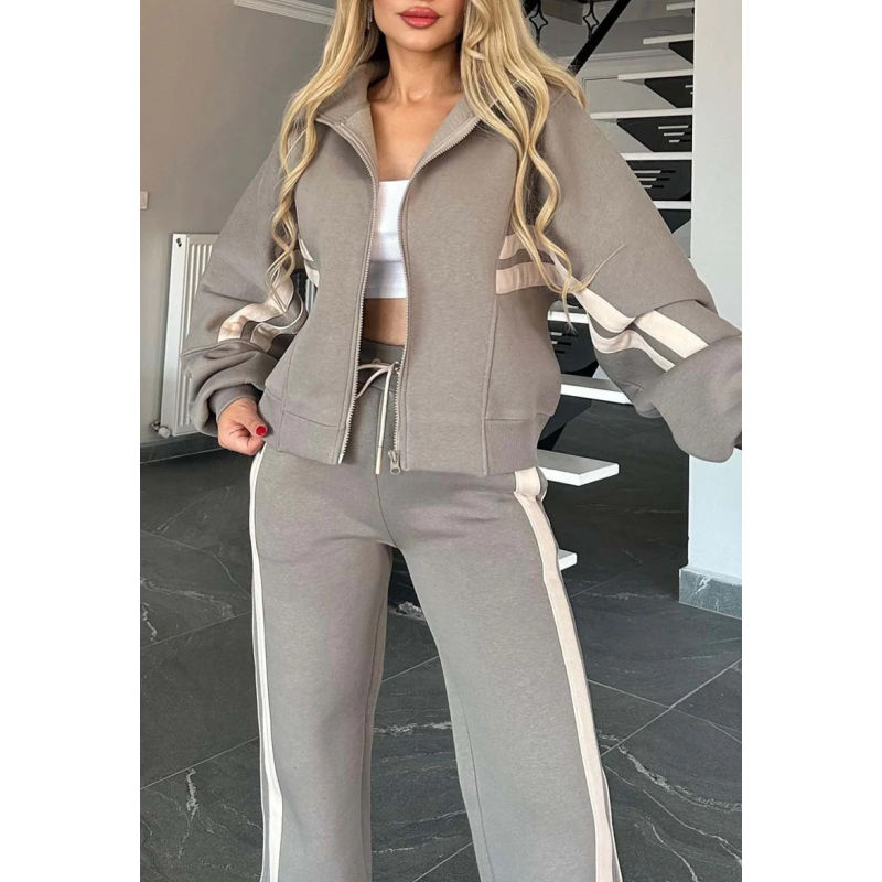 Modny Dwuczęściowy Zestaw Treningowy Dla Kobiet W Sportowym Stylu